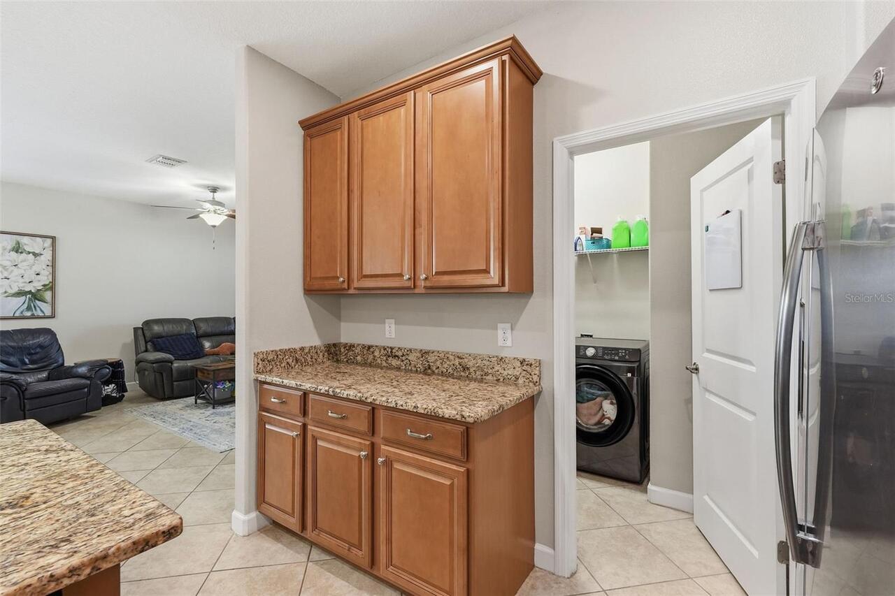 Listing Photo 11