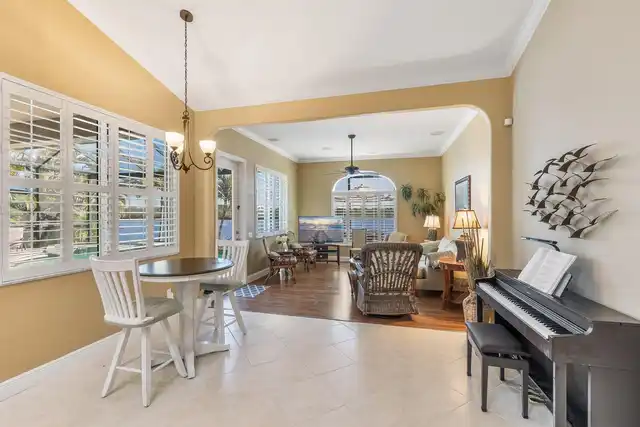Listing Photo 18