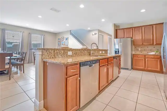 Listing Photo 8