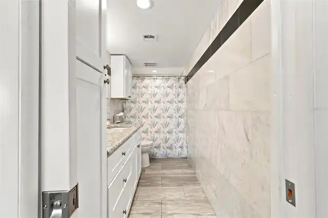 Listing Photo 33