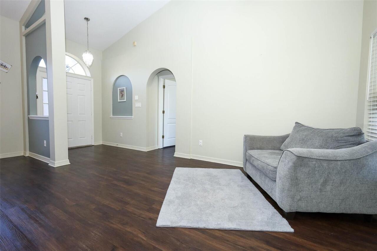 Listing Photo 14