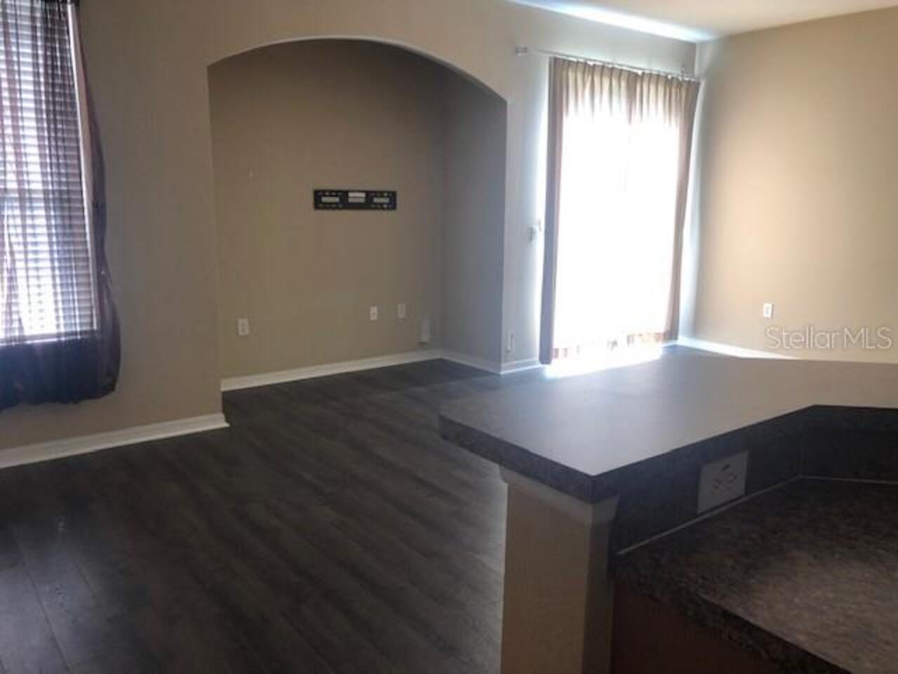 Listing Photo 8