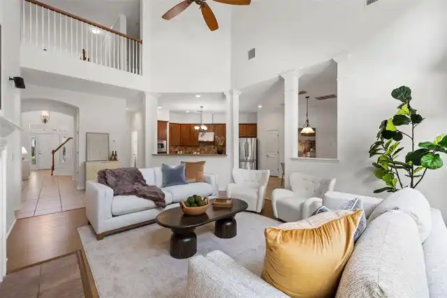 Listing Photo 8