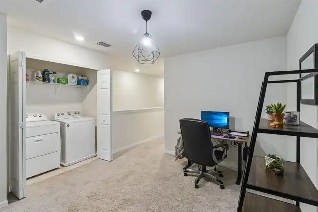 Listing Photo 15