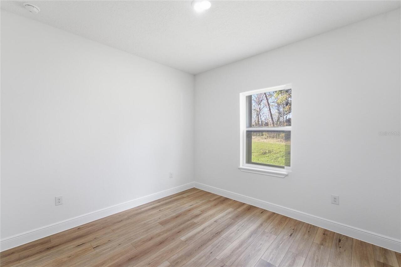 Listing Photo 32