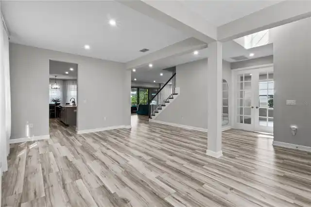 Listing Photo 12