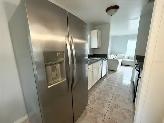 Listing Photo 7