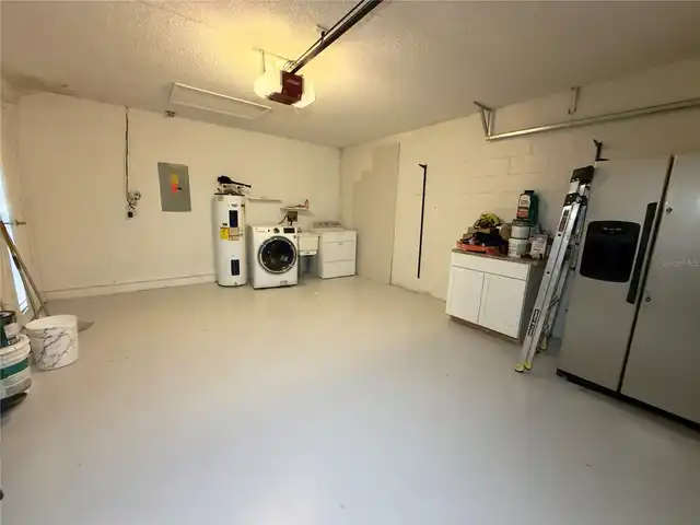 Listing Photo 9