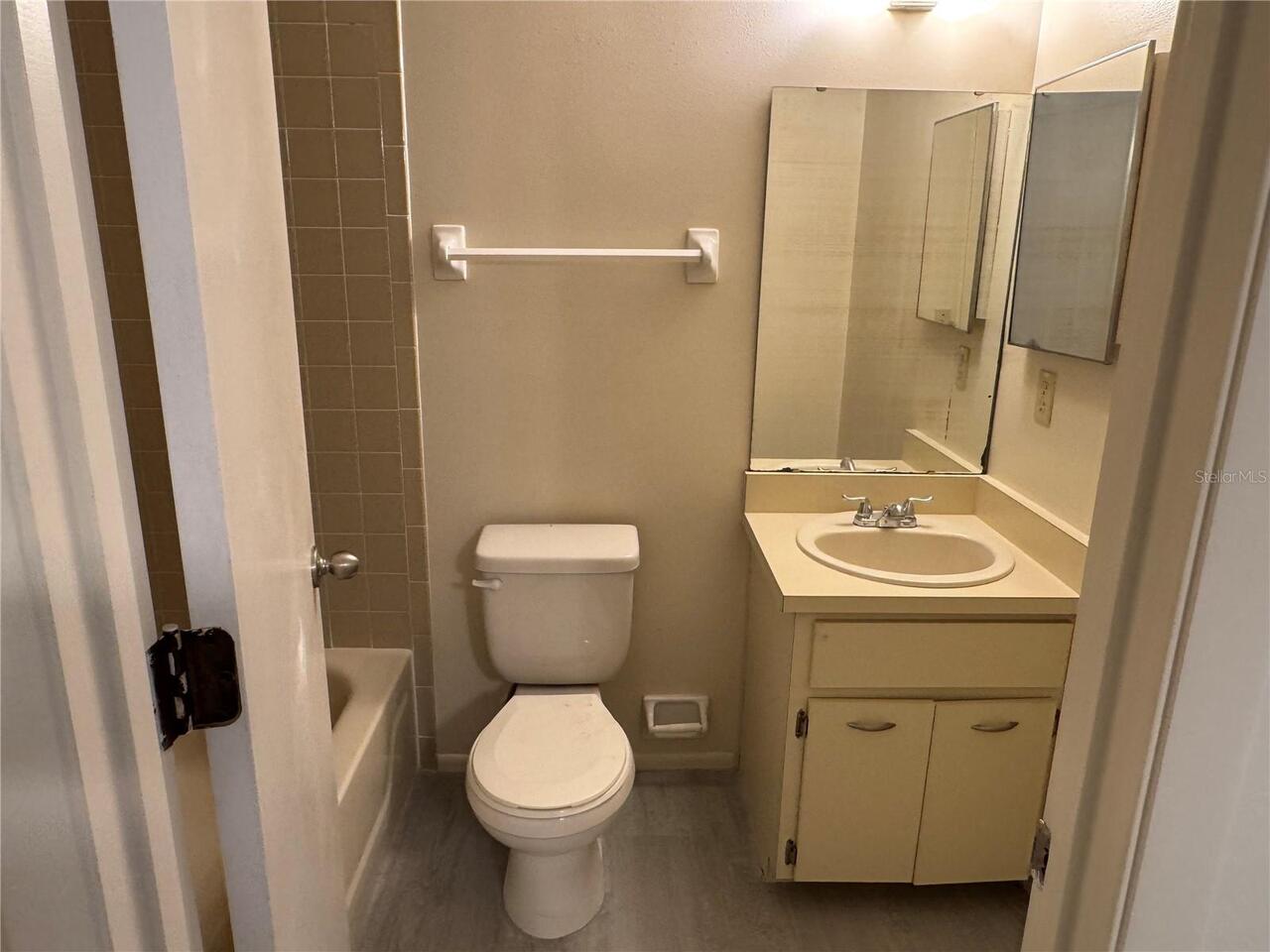 Listing Photo 17