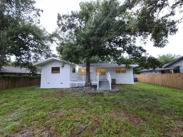 Listing Photo 14