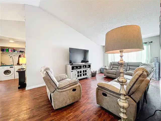 Listing Photo 20