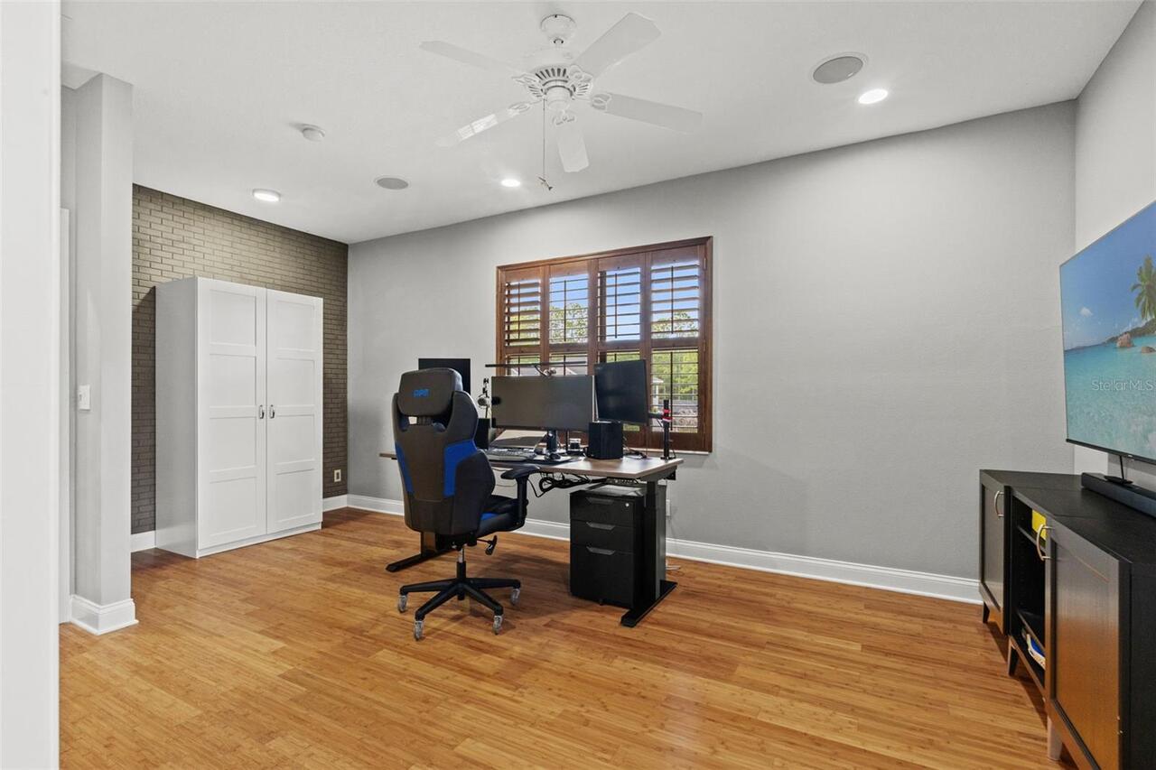 Listing Photo 23