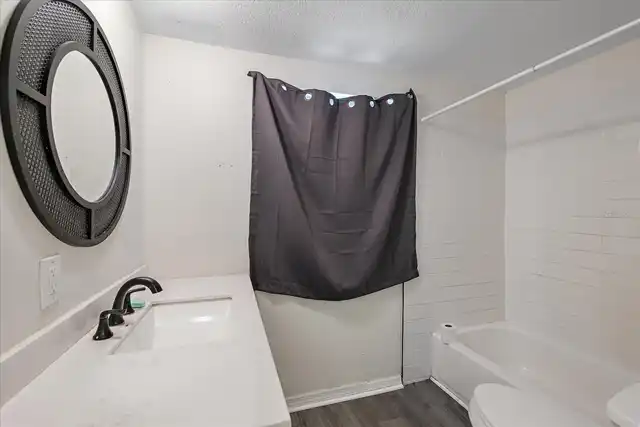 Listing Photo 25