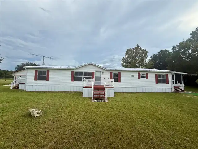 Listing Photo 11