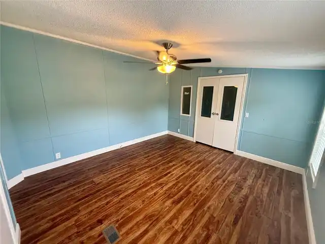 Listing Photo 38