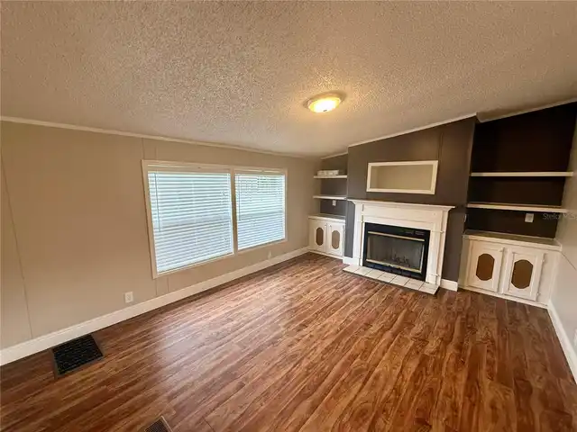 Listing Photo 44