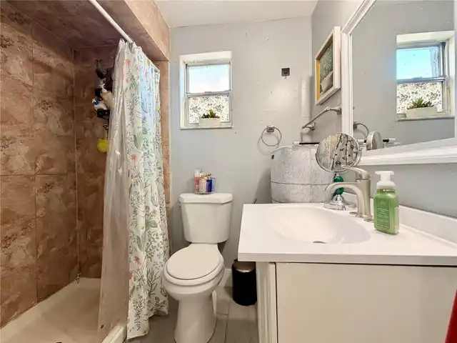Listing Photo 14
