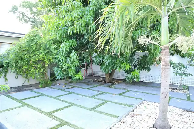 Listing Photo 18