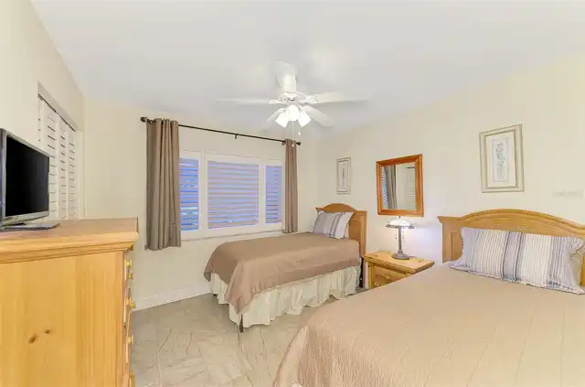 Listing Photo 34