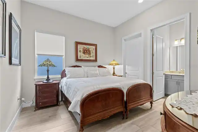 Listing Photo 32