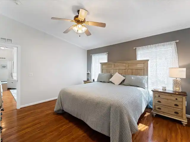 Listing Photo 25