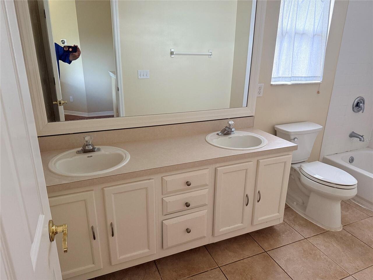 Listing Photo 18