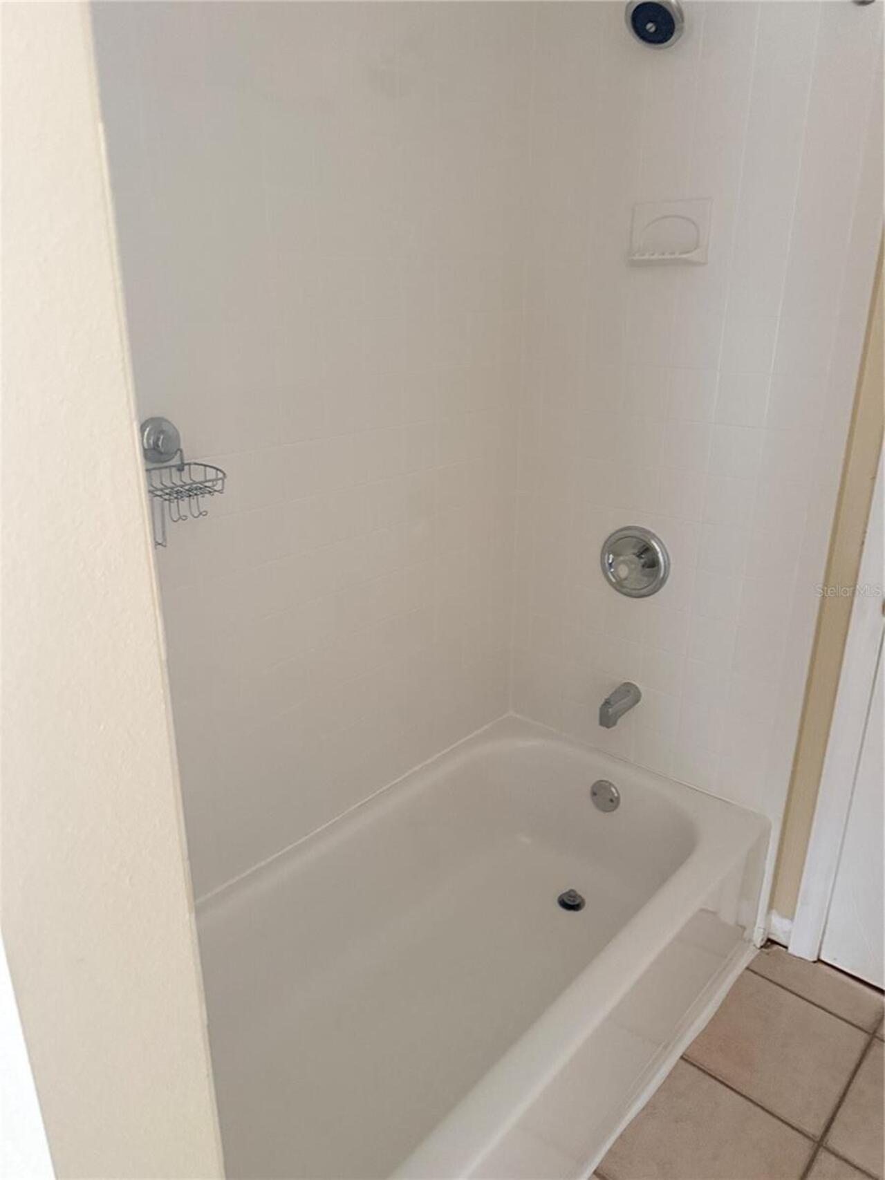 Listing Photo 11