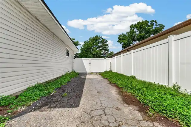 Listing Photo 44