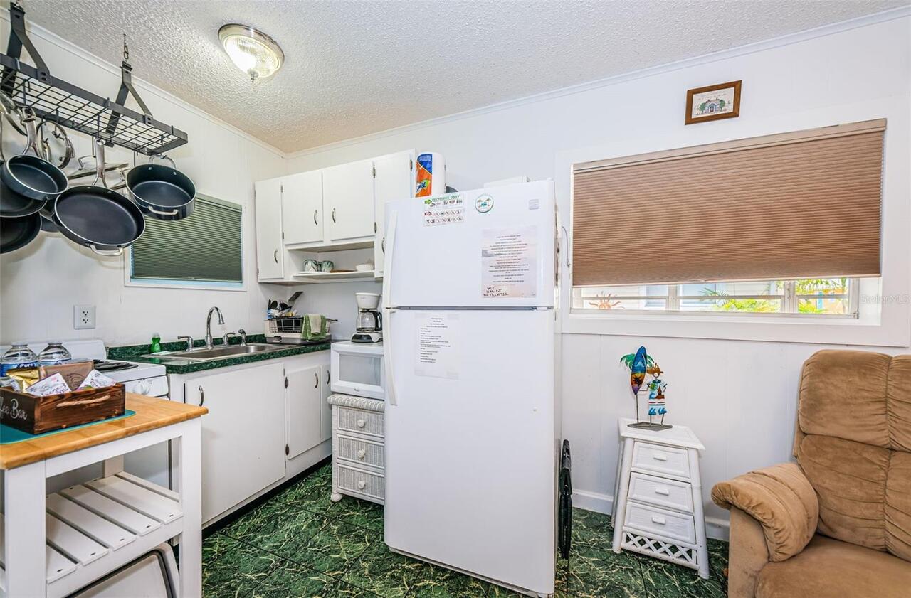 Listing Photo 12
