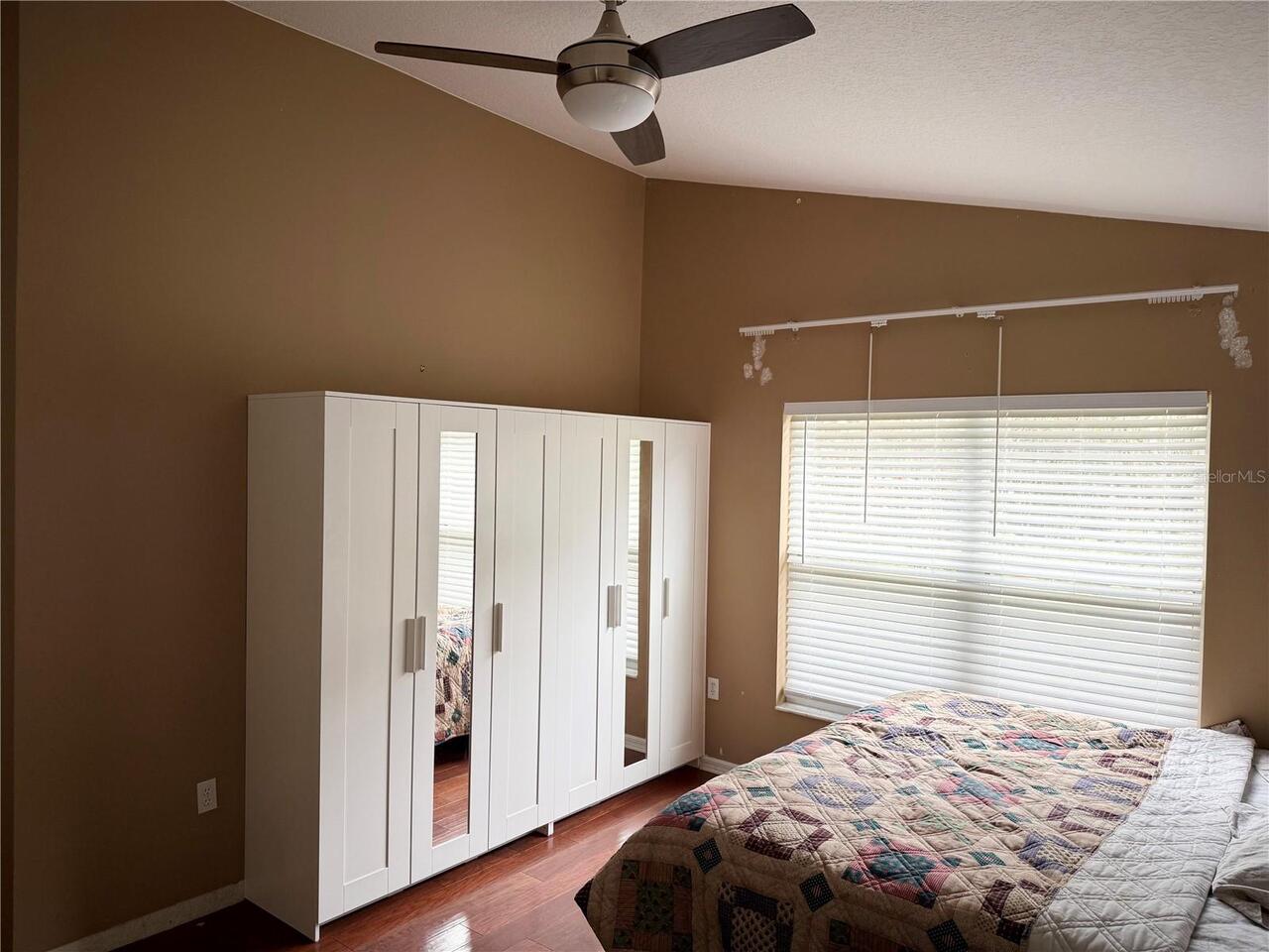 Listing Photo 16