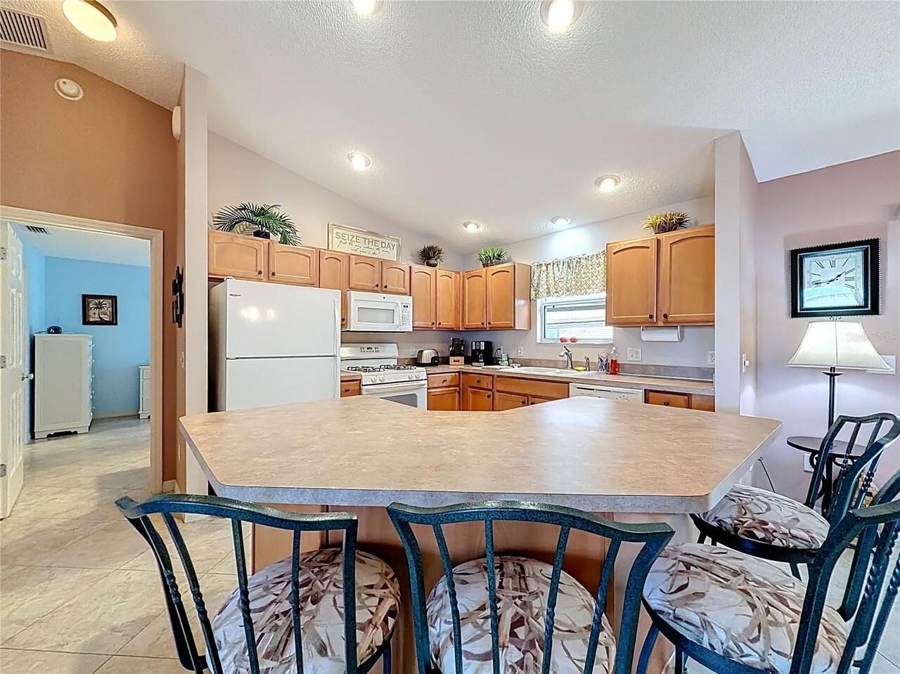 Listing Photo 14