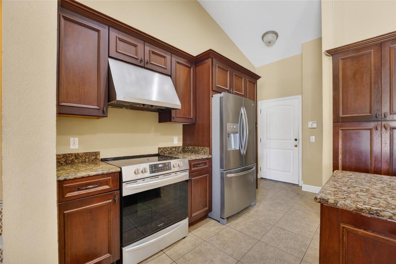 Listing Photo 17
