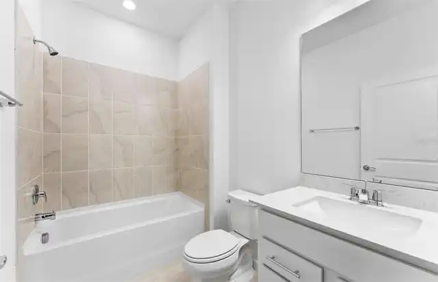 Listing Photo 12