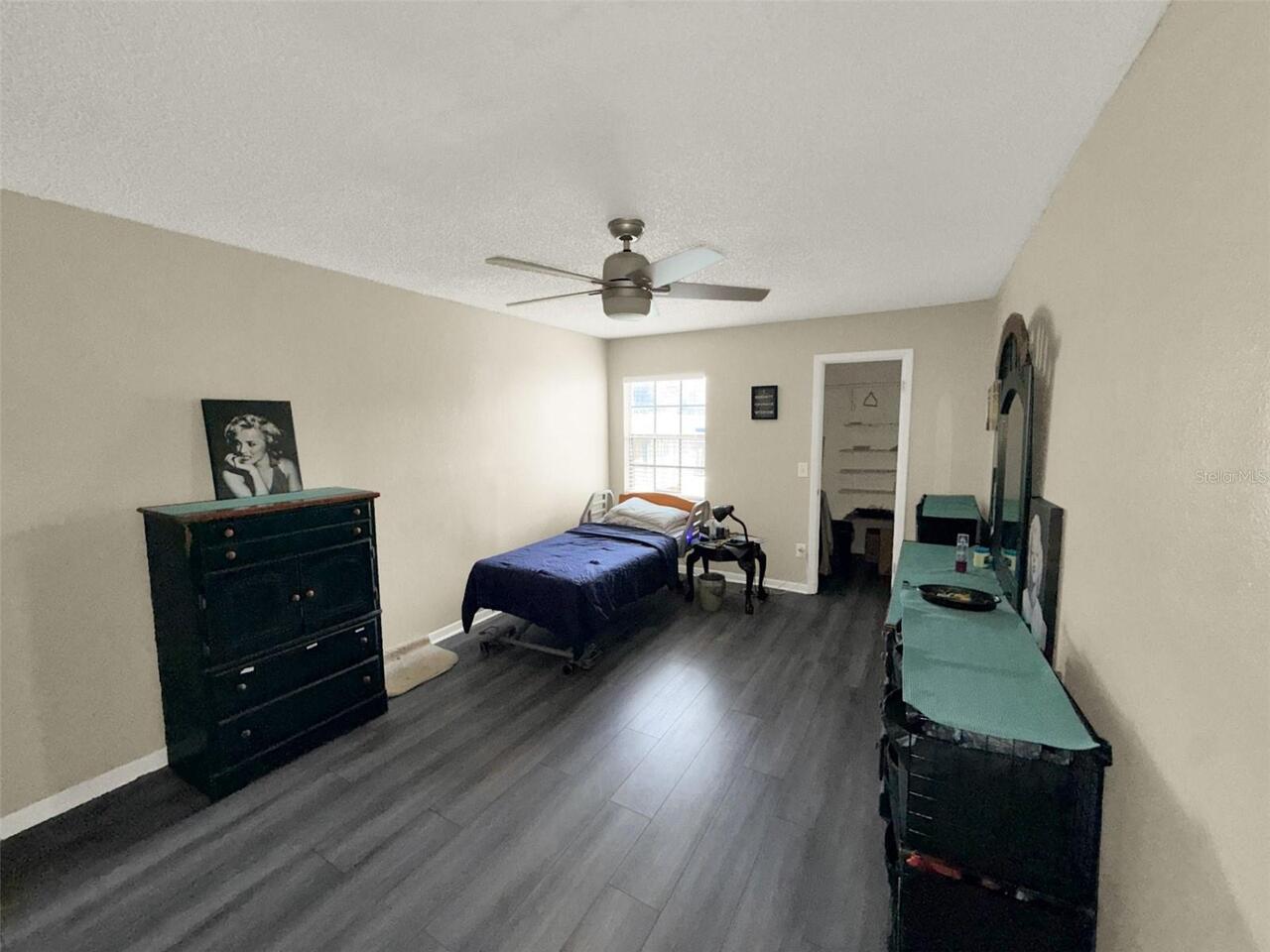 Listing Photo 12