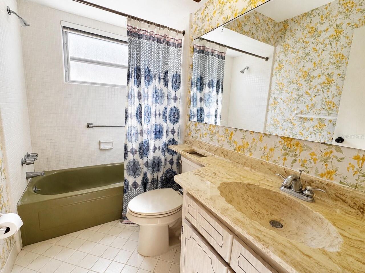 Listing Photo 9