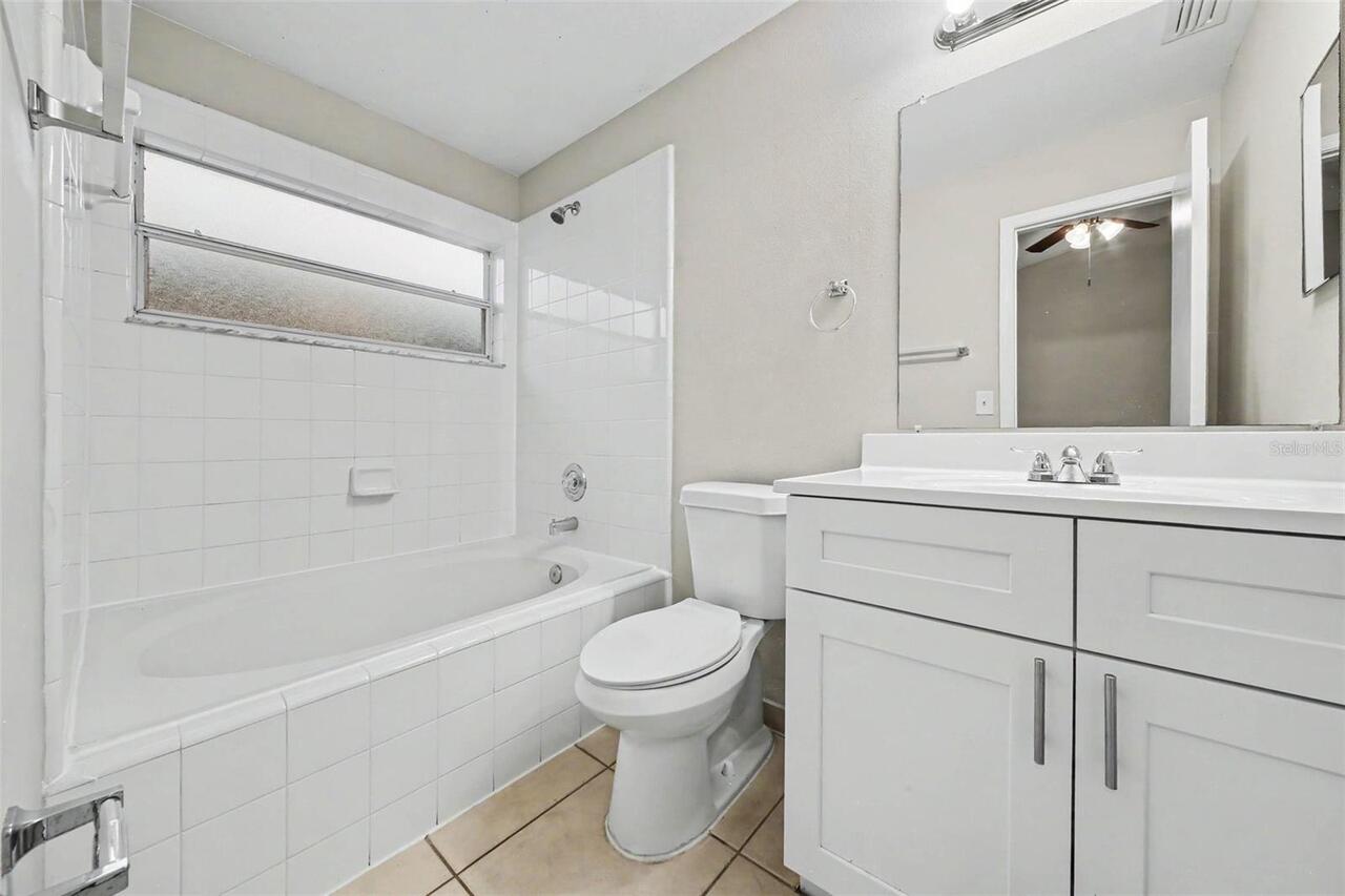 Listing Photo 12