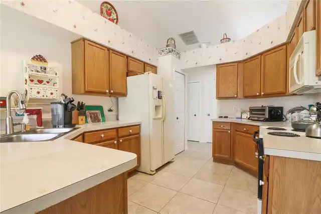 Listing Photo 6