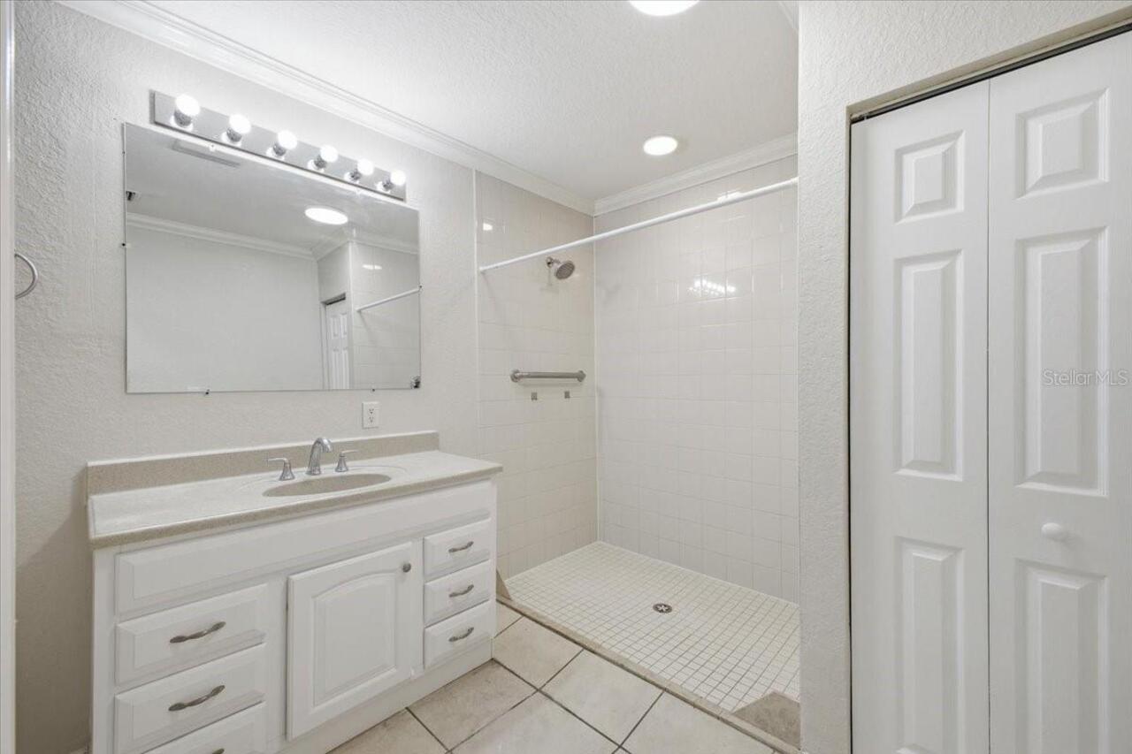 Listing Photo 38