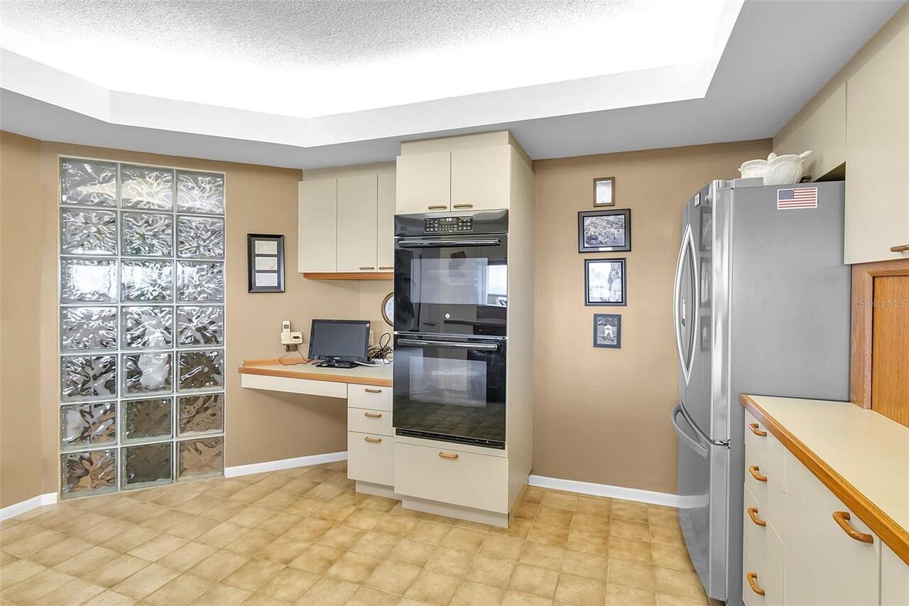 Listing Photo 10