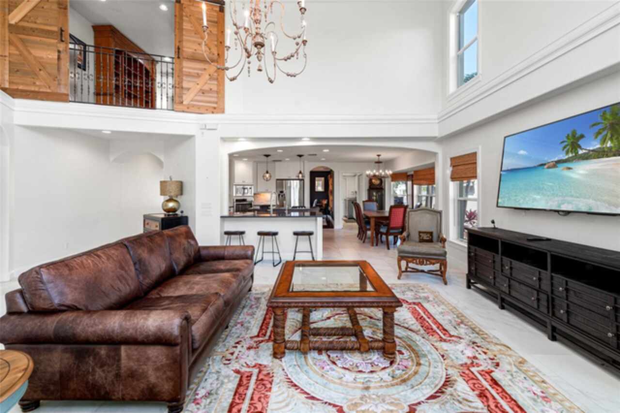 Listing Photo 10