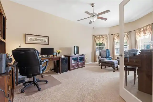 Listing Photo 14