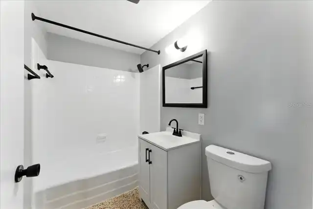 Listing Photo 6