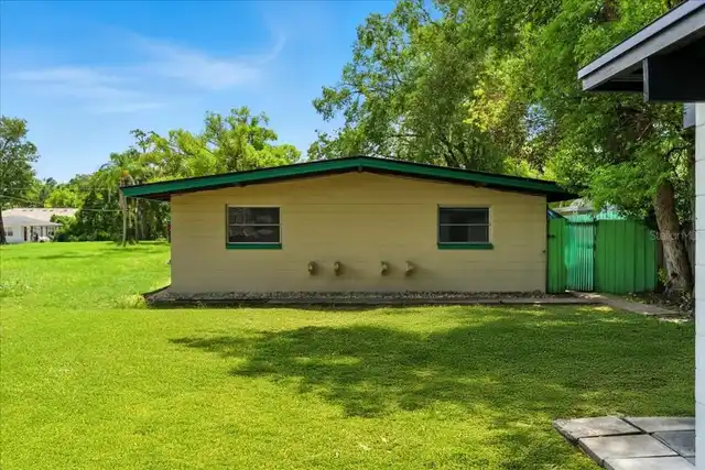 Listing Photo 9