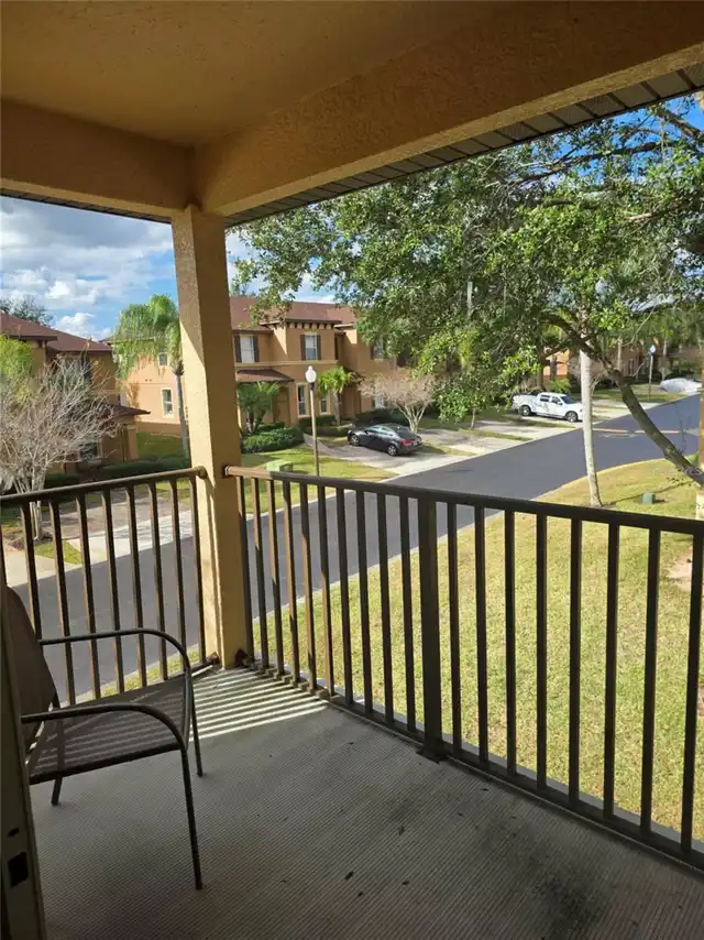 Listing Photo 12