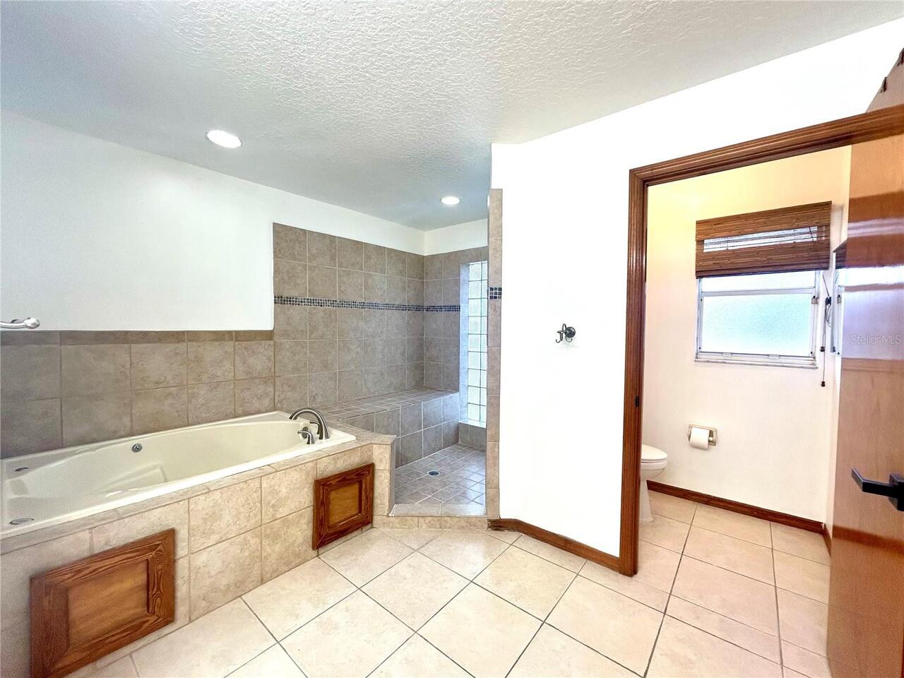 Listing Photo 46