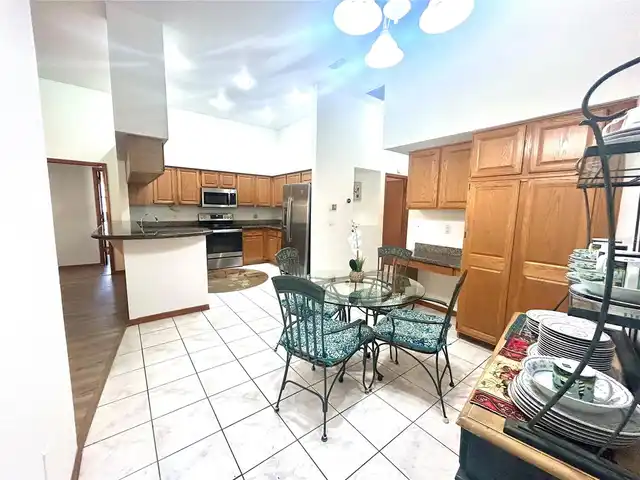 Listing Photo 15