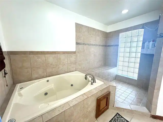 Listing Photo 41