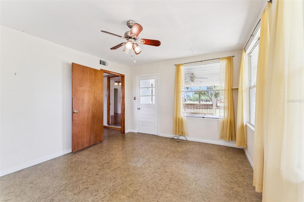 Listing Photo 18
