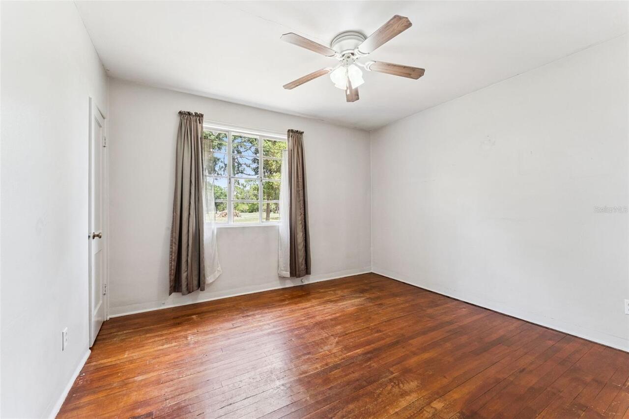 Listing Photo 23