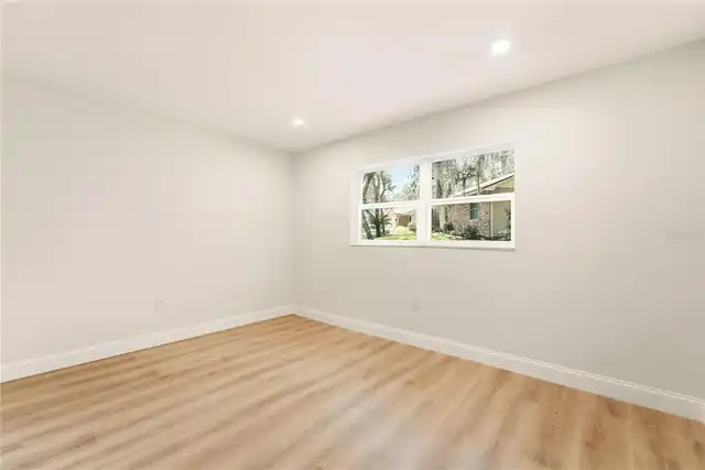 Listing Photo 26